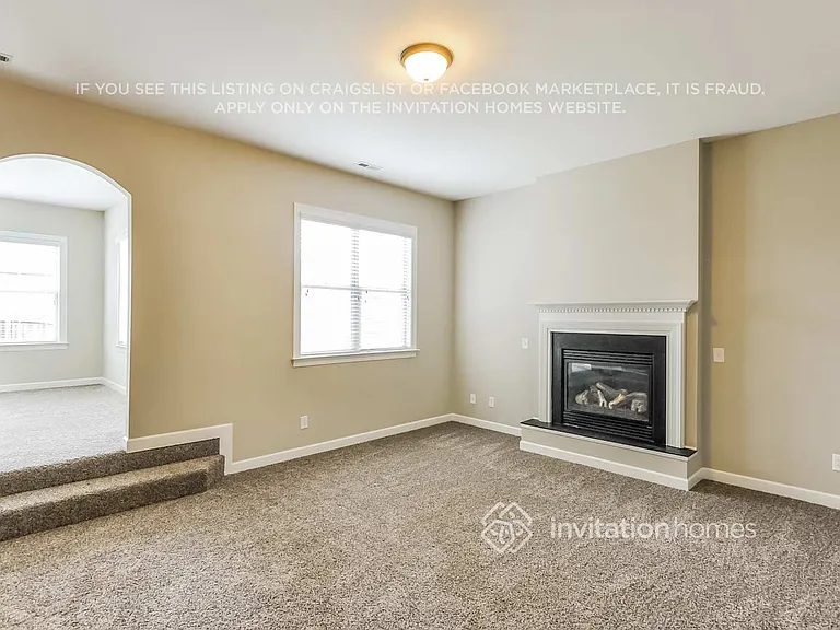 85 Rolling Meadows Dr — Photo 3