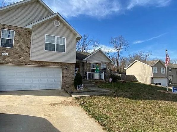 174 Lyle Curtis Cir