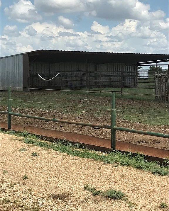 2nd image of 648 Hacienda Wesley