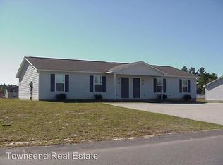 175 Centipede Ln, Raeford, NC 28376