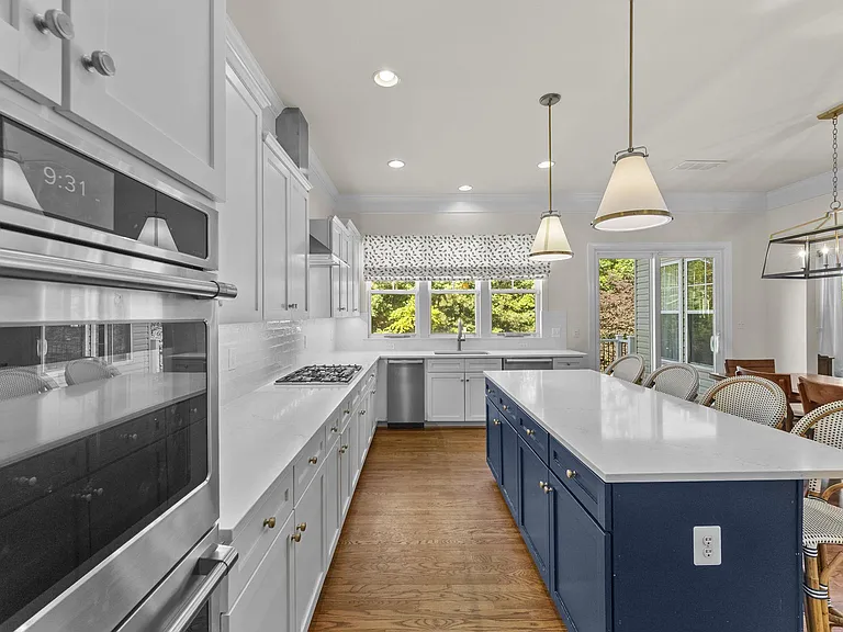 4039 Cray Dr — Photo 19