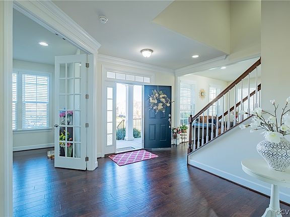 5th image of 5004 Hunter Hill Court Gln