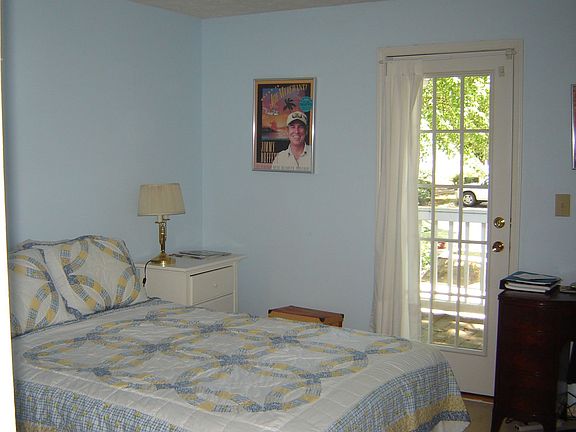 4th image of 310 Countryside Pl SE