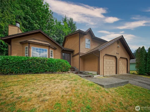 960 NE Marwood Drive, Bremerton, WA 98310