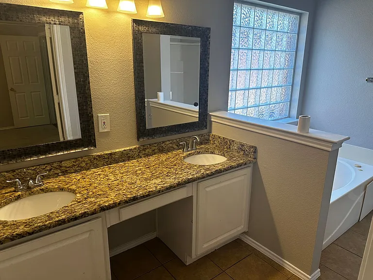 1809 Estates Dr — Photo 21