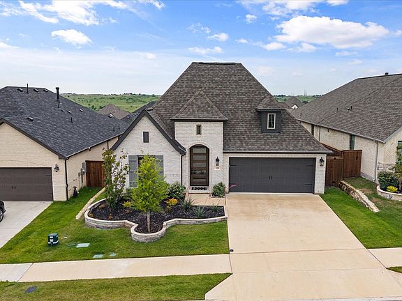 3rd image of 121 Tierra Blanca Ln