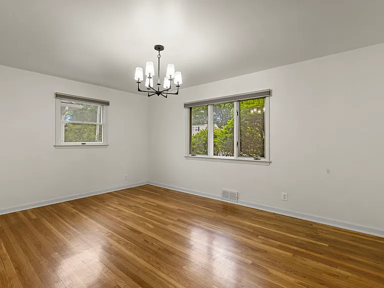 32 Beechwood Rd — Photo 13