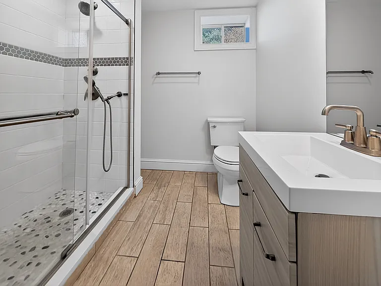 16 Walsh Rd — Photo 39