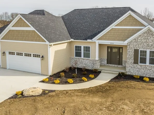 2211 Northbridge Trl, Troy, OH 45373