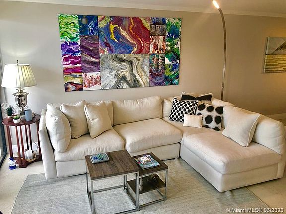 2nd image of 200 Leslie Dr APT 908
