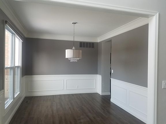 Dining room.
