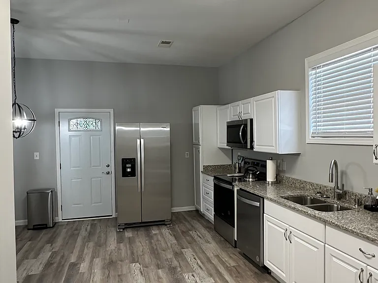 885 Crew St SW — Photo 13