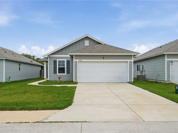 1924 Shellbank Ave, Aransas Pass, TX 78336