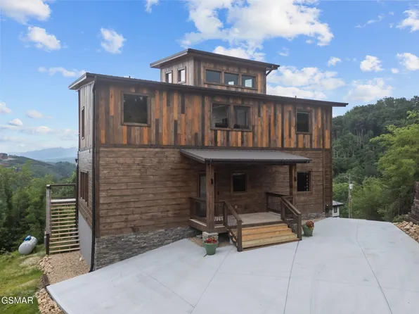413 Red Hawk Way #485, Gatlinburg, TN 37738