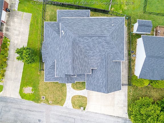 4th image of 3031 Olive Ave