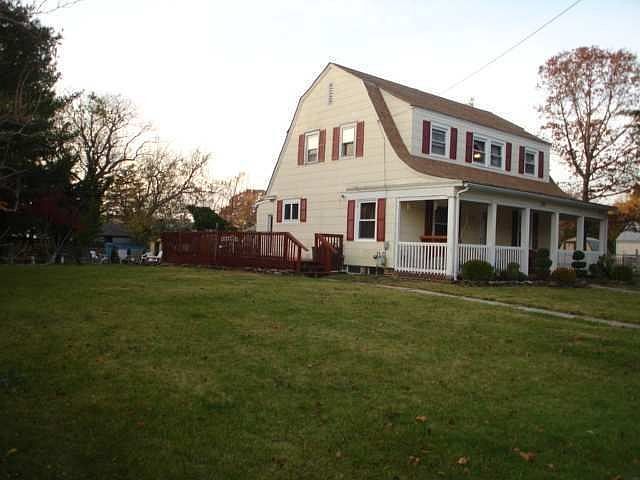 2nd image of 1313 N Franklin Blvd