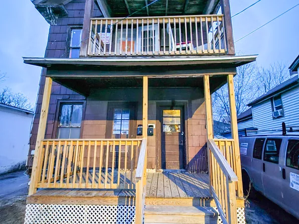 82 Spring Street, Gloversville, NY 12078