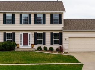 1680 Winding Creek Dr, Marion, IA 52302