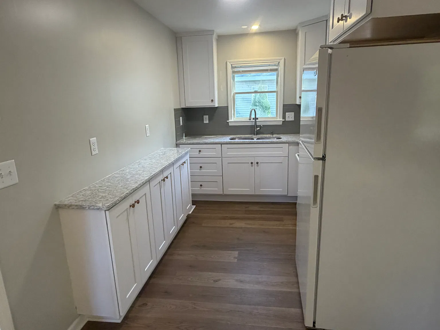 2 bed, 800 sqft, $1,950 — Photo 4