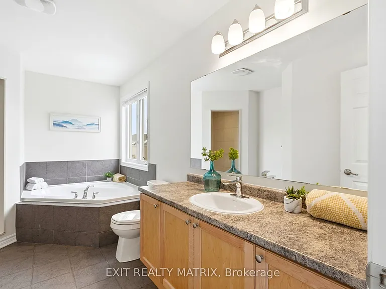 194 Flowing Creek Cir — Photo 12