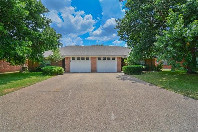 1st image of 304 Wedgewood Dr