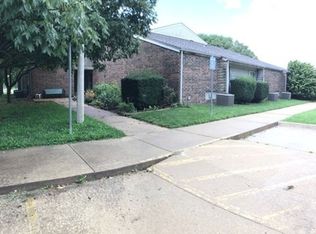 510 Plaza Dr #4, Perry, KS 66073