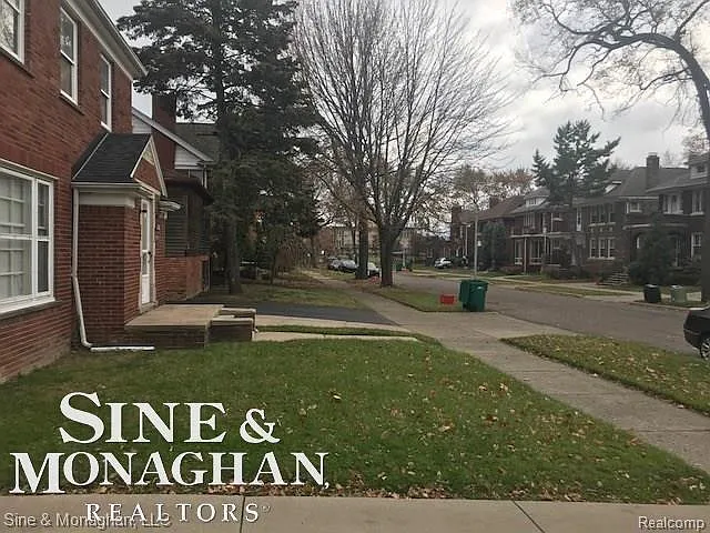 1332 Somerset Ave #LOWER — Photo 3