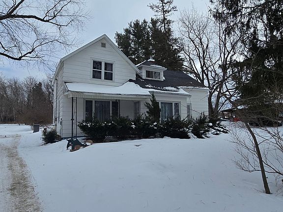 2nd image of 905 Langlade Rd