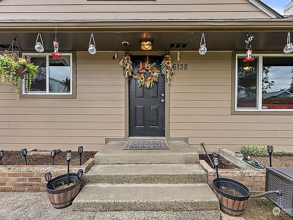 2nd image of 6138 Yakima Avenue
