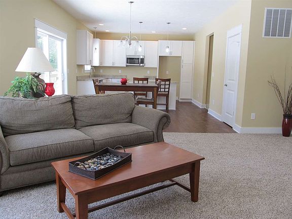 5th image of 11282 Sand Hill Dr