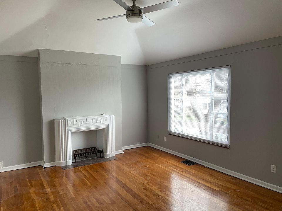 Living room with vaulted ceilings