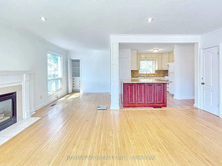 246 Horsham Ave #MAIN — Photo 3