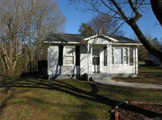216 Balfour Dr, Salisbury, NC 28147