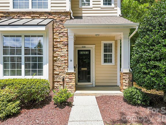 2nd image of 231 Dawn Mist Ln
