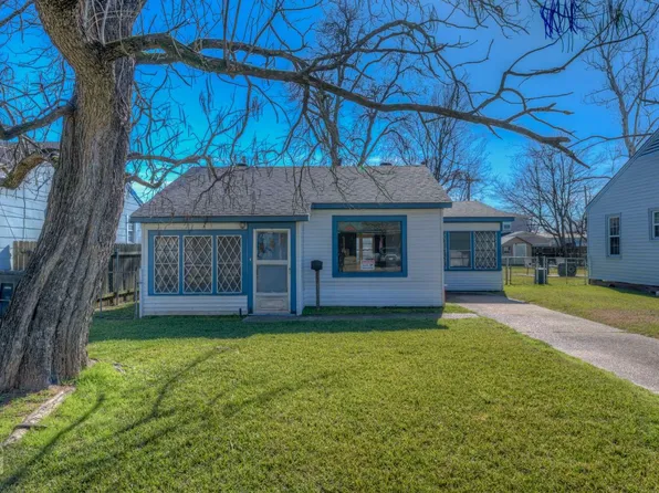 2344 Broadway Dr, Bossier City, LA 71111