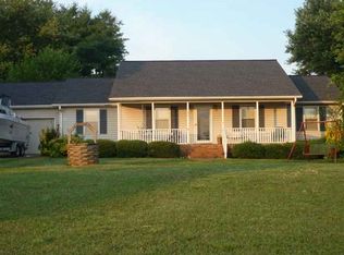 103 Churchill Ave, Moore, SC 29369