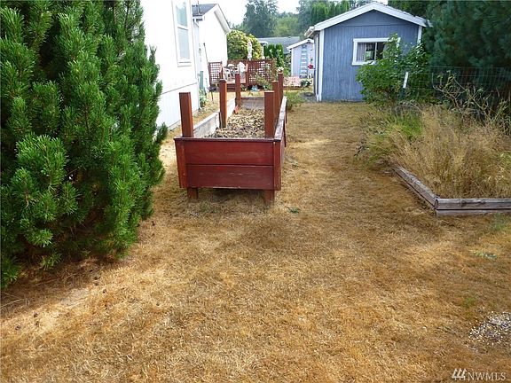 5th image of 16600 25th Ave NE Unit 122