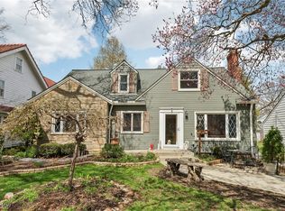 21204 Lake Rd, Rocky River, OH 44116