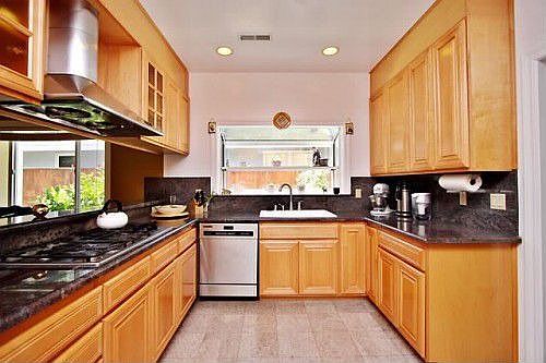 3rd image of 2315 Catalpa Way