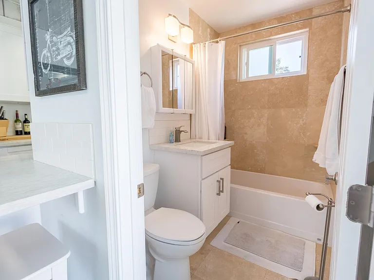 3769 Riviera Dr #B — Photo 8