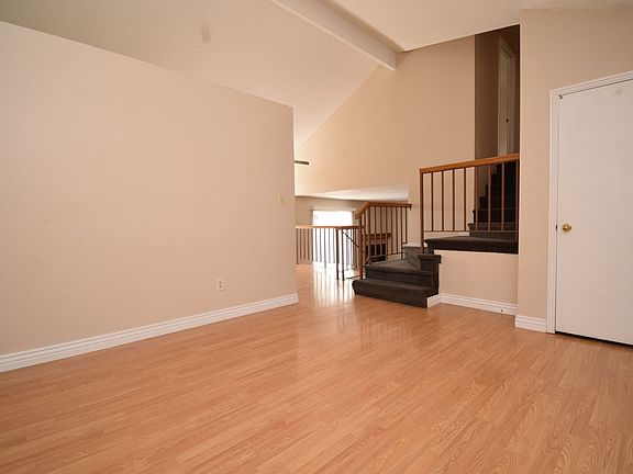 5th image of 1623 W Crystal Ridge Dr