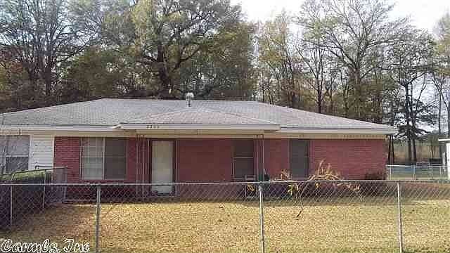 1st image of 2202 Crestwood