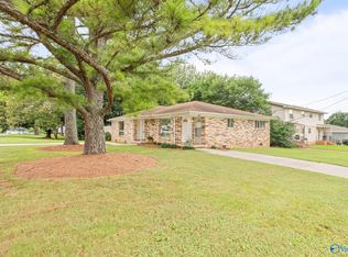 901 Stevens Ct NE, Huntsville, AL 35801