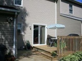 210 Heatherwood Dr, Ephrata, PA 17522