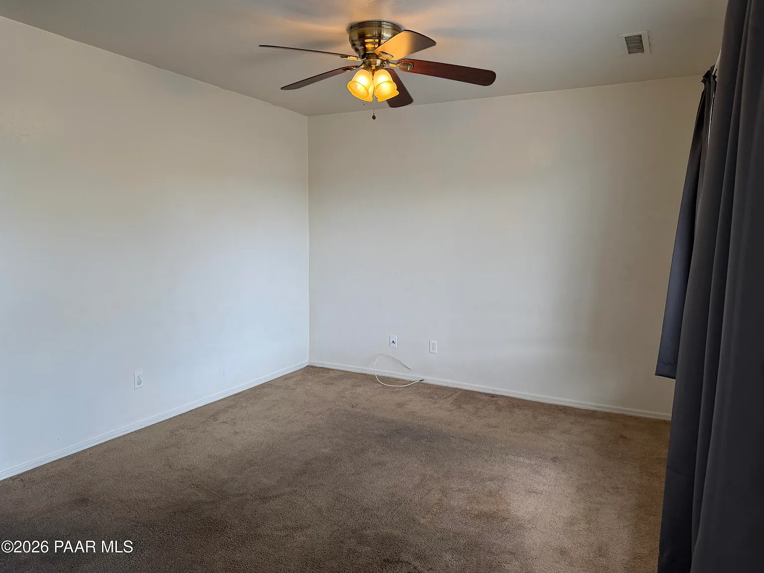2 bed, 1.0 bath, 738 sqft, $1,400 — Photo 2