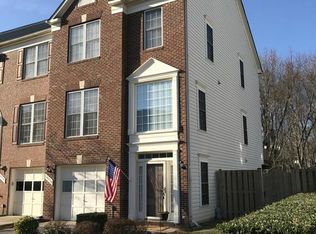 14230 Madrigal Dr, Woodbridge, VA 22193