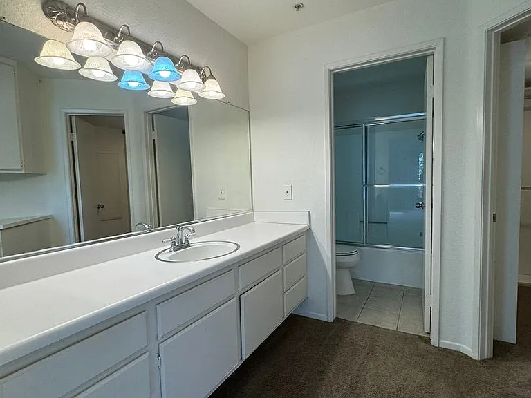 147 N Mine Canyon Rd #F — Photo 8