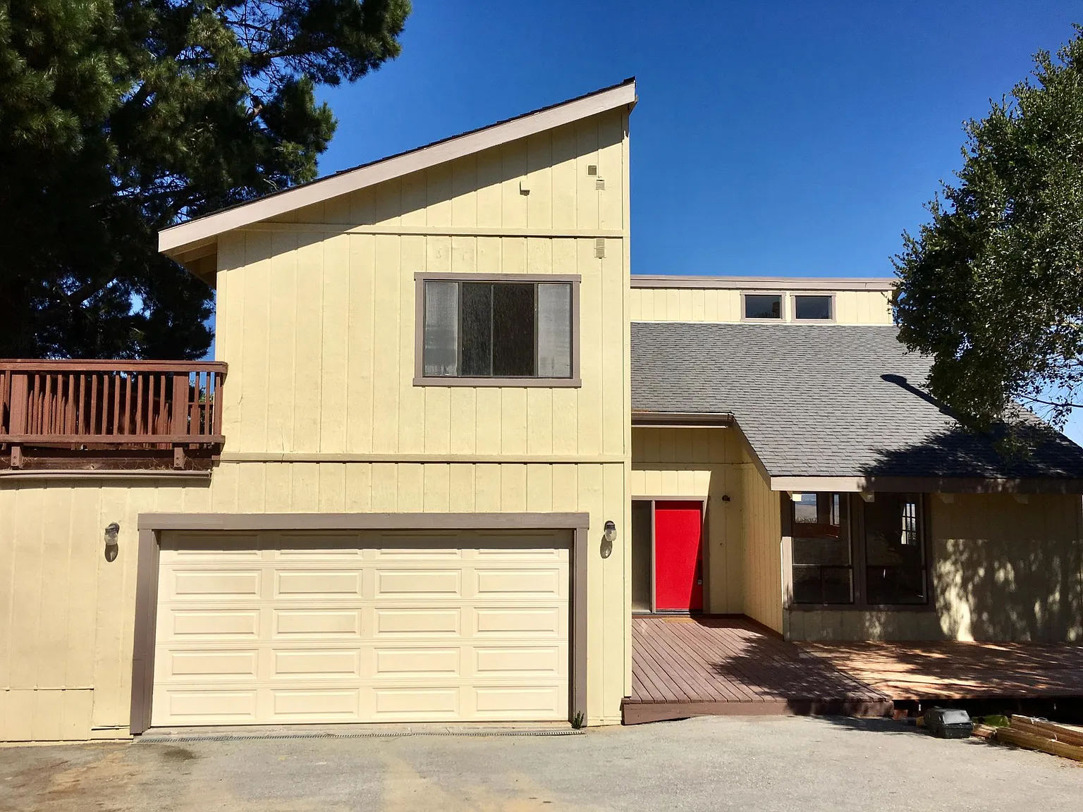 3 bed, 2.5 bath, 2576 sqft, $4,600 — Photo 1