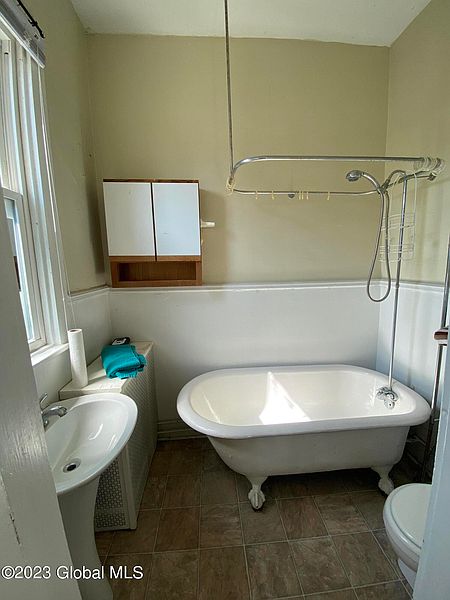 4th image of 519-521 23rd Street