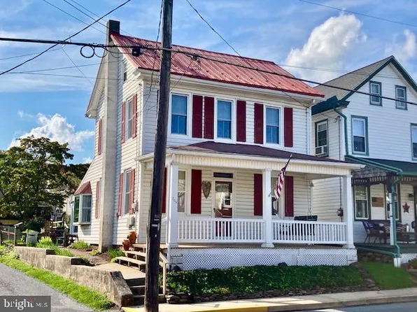 305 Broad St, East Earl, PA 17519